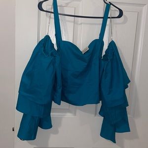 🏝🏝Plus crop ruffle sleeve top🏝🏝